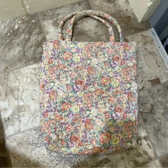 Women’s Vintage Grandma  Cottagecore Floral Print Handmade Hand-Knit Tote Bag - Picture 2 of 12